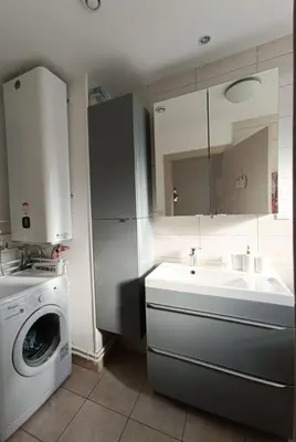 Cuisine ou kitchenette dans l'établissement Gérardmer Centre, Calme, 95m Spacieux