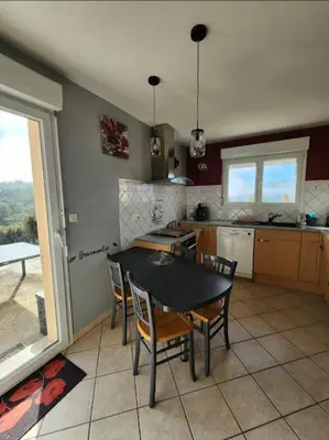 Cuisine ou kitchenette dans l'établissement Stonecasa