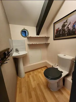 Salle de bains dans l'établissement Stonecasa