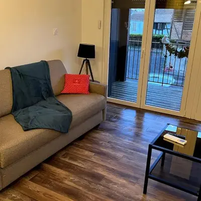 Studio lumineux avec terrasse