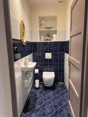 Salle de bains dans l'établissement Découvrez la route des vins et les marchés de Noël
