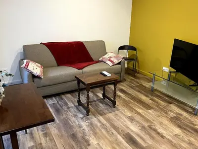 Télévision ou salle de divertissement dans l'établissement Appartement 9 lumineux, agréable