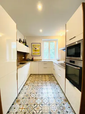 Cuisine ou kitchenette dans l'établissement Stanislas Apartment, 8 people, private parking