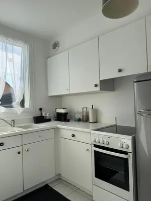 Cuisine ou kitchenette dans l'établissement Le K Home du kaligone