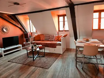 Coin salon dans l'établissement Joli T2 centre historique de Mulhouse