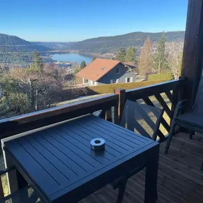 Le Hibou appartement avec vue lac et montagnes