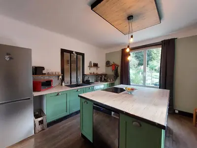Cuisine ou kitchenette dans l'établissement MERG holiday home