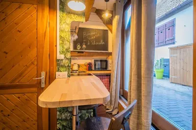 Cuisine ou kitchenette dans l'établissement Au Stammtisch - Cozy, rustic and authentic