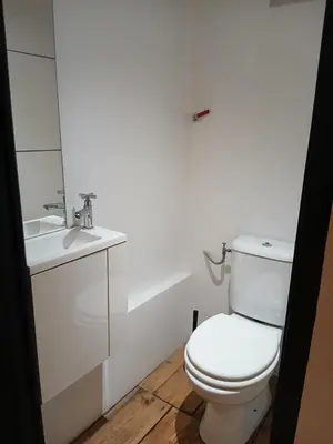Salle de bains dans l'établissement Le Premium II - Parking City Center