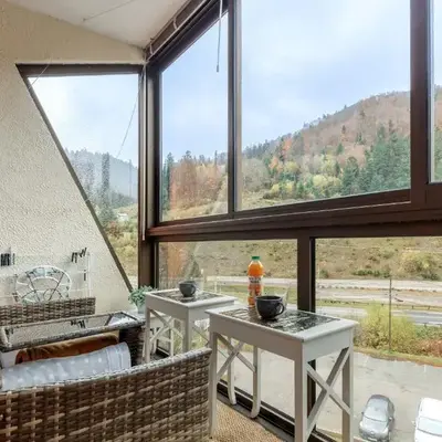 Le Cocoon de Belle Hutte sous les sapins