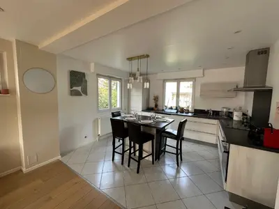 Cuisine ou kitchenette dans l'établissement Apartment - Colmar Center - La Roseraie