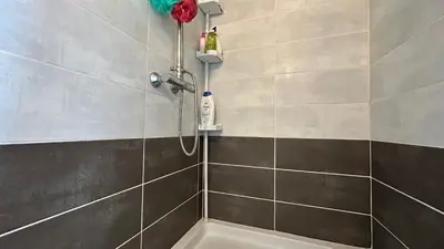 Salle de bains dans l'établissement Le Panorama Mulhouse