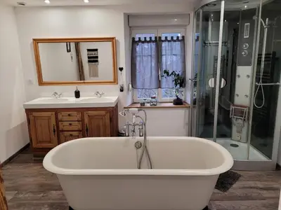 Salle de bains dans l'établissement Gîte cosy dans les Vosges