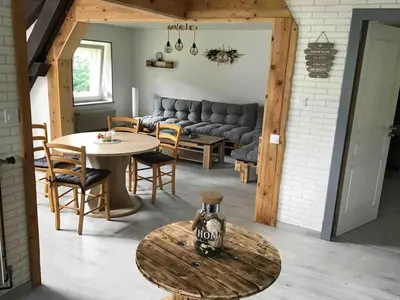 Coin salon dans l'établissement Appartement cosy rénové au calme