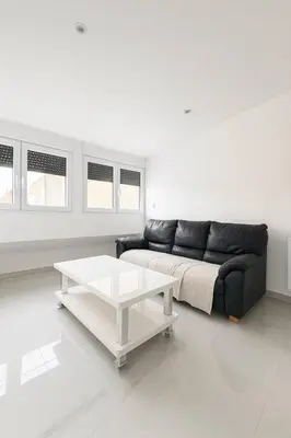 Coin salon dans l'établissement DeLuxe Studio Lumineux, Rénové, Parking Gratuit, MULHOUSE CENTRE