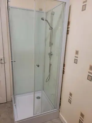 Salle de bains dans l'établissement Gîte Les 5 Pommiers 6 pers gitesdes2vallees