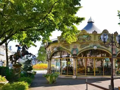 Jardin de l'établissement Maison MUGUET 4 SPA-PARKING-COLMAR