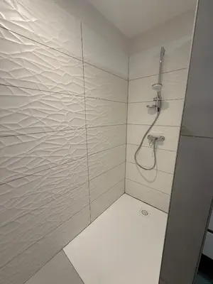 Salle de bains dans l'établissement Petit Paradis 74 grand rue