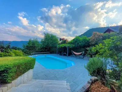 Vue générale sur la montagne ou vue sur la montagne depuis la villa