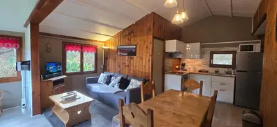 Cuisine ou kitchenette dans l'établissement Chalet du Feignole