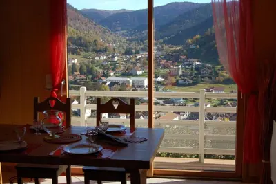 Vue générale sur la montagne ou vue sur la montagne depuis l'appartement