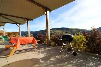 Vue générale sur la montagne ou vue sur la montagne depuis l'appartement