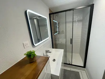 Salle de bains dans l'établissement Le palmier