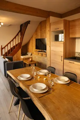 Cuisine ou kitchenette dans l'établissement Maison cosy rénovée, cœur de Gérardmer proche lac