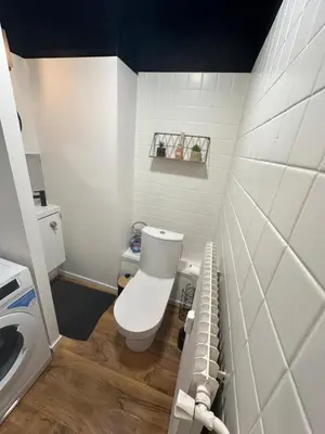 Salle de bains dans l'établissement Djokovic Colmar