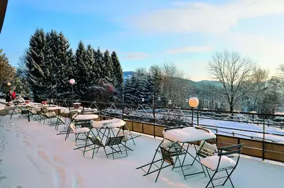 L'établissement VTF Les Fougères en hiver