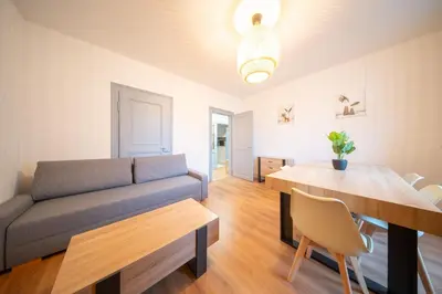 Coin salon dans l'établissement Frontiere Suites 1 Saint-Louis Proche Bale