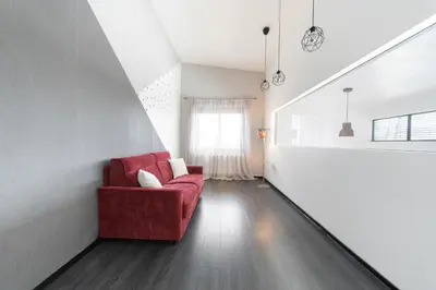 Coin salon dans l'établissement Modern and spacious villa