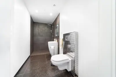 Salle de bains dans l'établissement Modern and spacious villa