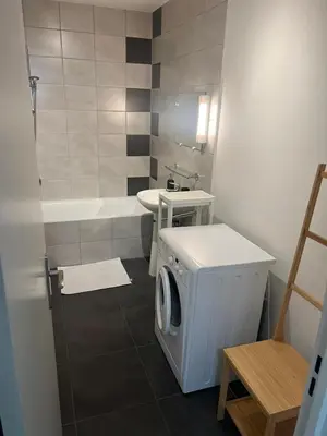 Salle de bains dans l'établissement Le Bâle 11 Appartement 4 Pers Saint-Louis Parking