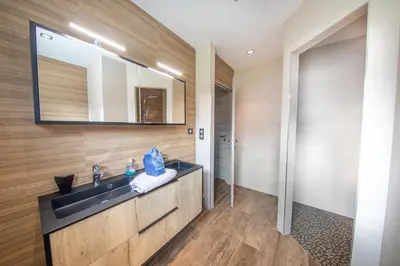 Plan de l'établissement Chalet Horizon 200 m2 Jacuzzi et Sauna