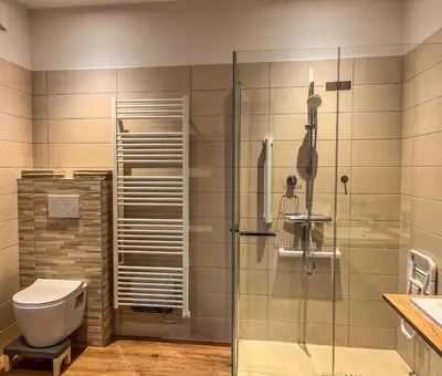Salle de bains dans l'établissement La Vallée d Anna