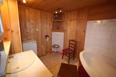 Salle de bains dans l'établissement GITE du PERE NOEL