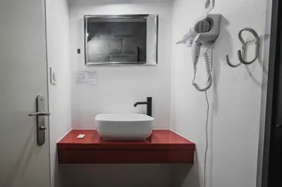 Plan de l'établissement Maison 3 étoiles entre Pistes et Centre-Ville, Billiard, Ping-Pong, PS3, Cheminée, BBQ, Animaux admis
