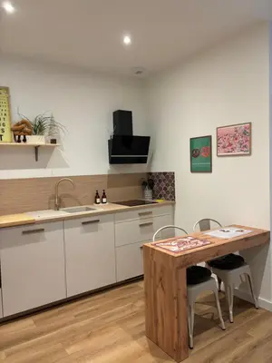 Cuisine ou kitchenette dans l'établissement Chapitre 2