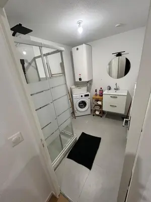Cuisine ou kitchenette dans l'établissement Apparemment