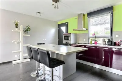 Cuisine ou kitchenette dans l'établissement FAA'mily Home - 3 bedrooms