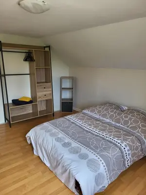 Un ou plusieurs lits dans un hébergement de l'établissement Maison - terrasse - piscine