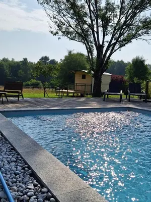 Piscine de l'établissement Roulotte & Respire ou située à proximité