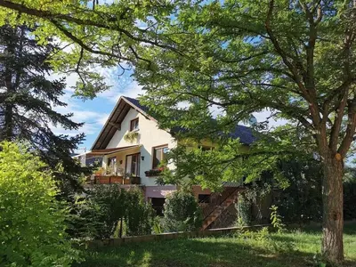 Jardin de l'établissement Gîte le repos d'Osiris à Baldenheim - #Alsace