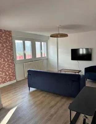 Télévision ou salle de divertissement dans l'établissement Chez nous Mulhouse - Hyper Centre - Parking - Balcon - Netflix