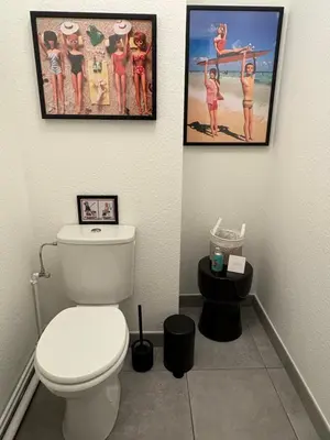 Salle de bains dans l'établissement Bright Apartment 5 min from BASEL with Balcony & Free Private Parking