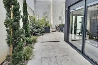 Jardin de l'établissement 50m2 côté Bâle parking inclus