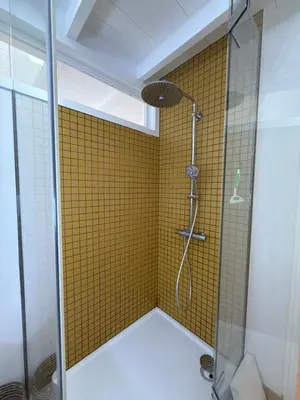 Salle de bains dans l'établissement Colmar historic center Charming duplex with balcony