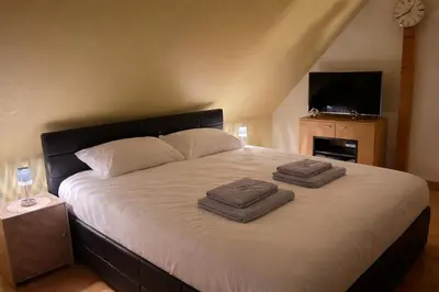 Plan de l'établissement Cosy Entire House near Basel & Mulhouse Airport - VIP Homes - Parking
