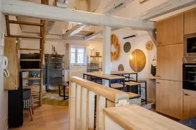 Cuisine ou kitchenette dans l'établissement L'Envol - Centre Ville - Proche Parking Gratuit - Commerces à Proximité
